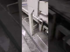 Zakład pracujący na maszynach do produkcji płyt MGO