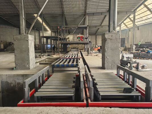 Maszyna do tworzenia desek ze słomy z zawartością wilgoci surowca 8-12% i szerokością produktu wyjściowego 600-2000 mm dla optymalnej temperatury pracy 20-80 °C