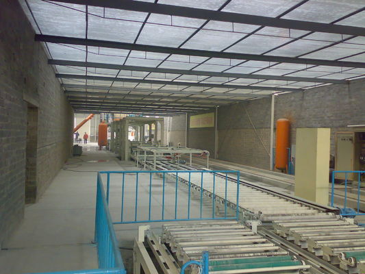 Maszyna do tworzenia próżni z tworzyw sztucznych o mocy 0,8 - 1 MPa Źródło powietrza 48 / 68 KW Moc grzewcza