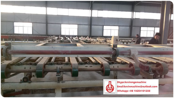 Linia produkcyjna płyt MgO dla MgO / MgCl2 / tkaniny z włókna szklanych / pyłu piłowego Główne materiały