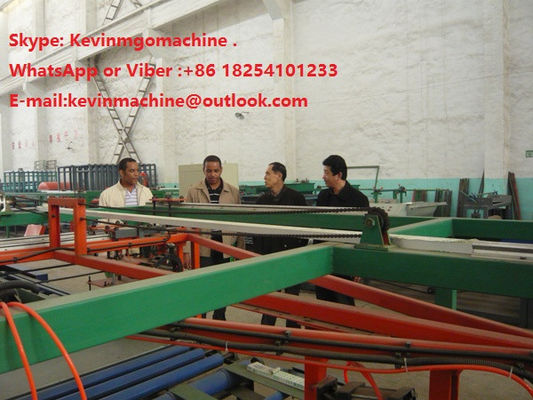 Całkowicie automatyczny system mieszania Maszyna do produkcji paneli kanapkowych, urządzenia do produkcji paneli ściennych