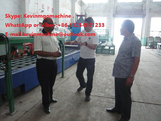 Całkowicie automatyczny system mieszania Maszyna do produkcji paneli kanapkowych, urządzenia do produkcji paneli ściennych