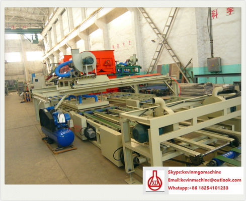 Automatyczna linia produkcyjna tabliczek Eps Sandwich Panel Mgo dla cementu / Mgo / proszku z piły drewnianej