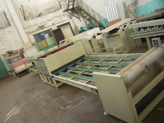 Maszyna do formowania płyt ściennych o lekkiej masie dla surowca Mgo / Mgcl / Fiber Glass Mesh