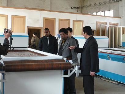 Maszyna do produkcji tlenku magnezu, panel warstwowy z poliuretanu / Maszyna do produkcji płyt