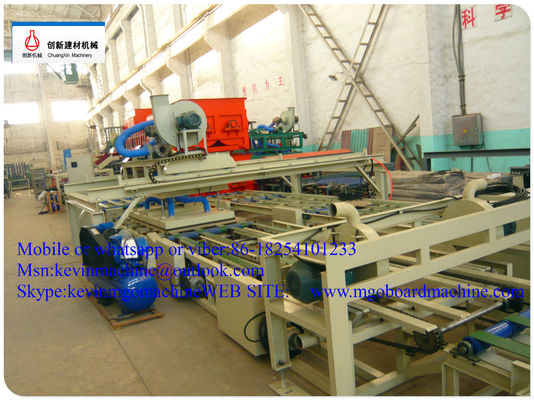 Odporna na ciepło linia produkcyjna paneli sandwich Mgo Maszyny do paneli sandwich