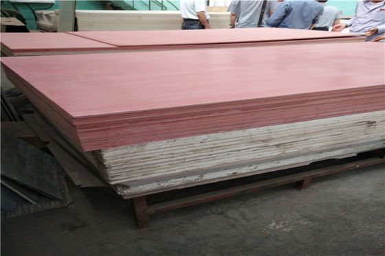 Najnowsza w pełni automatyczna maszyna do produkcji płyt gipsowo-kartonowych Mgo, linia do produkcji płyt warstwowych