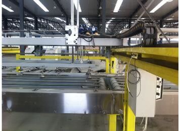 Prefabrykowana maszyna do robienia kanapek, maszyna automatyczna do robienia kanapek.