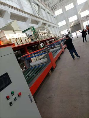 Całkowicie automatyczna maszyna do tworzenia płyt mgo z klejem